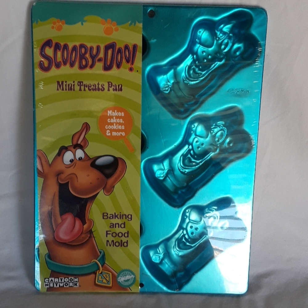 Final $$ Wilton Co.pan of Scooby-Doo's mini treats